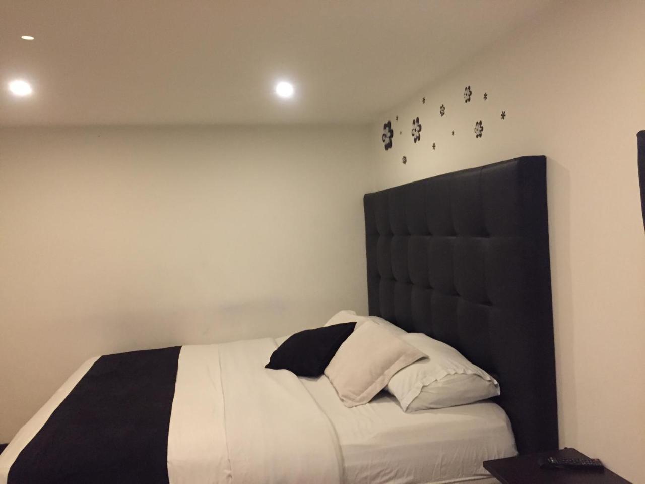 Hotel Montecarlo Boutique Богота Экстерьер фото