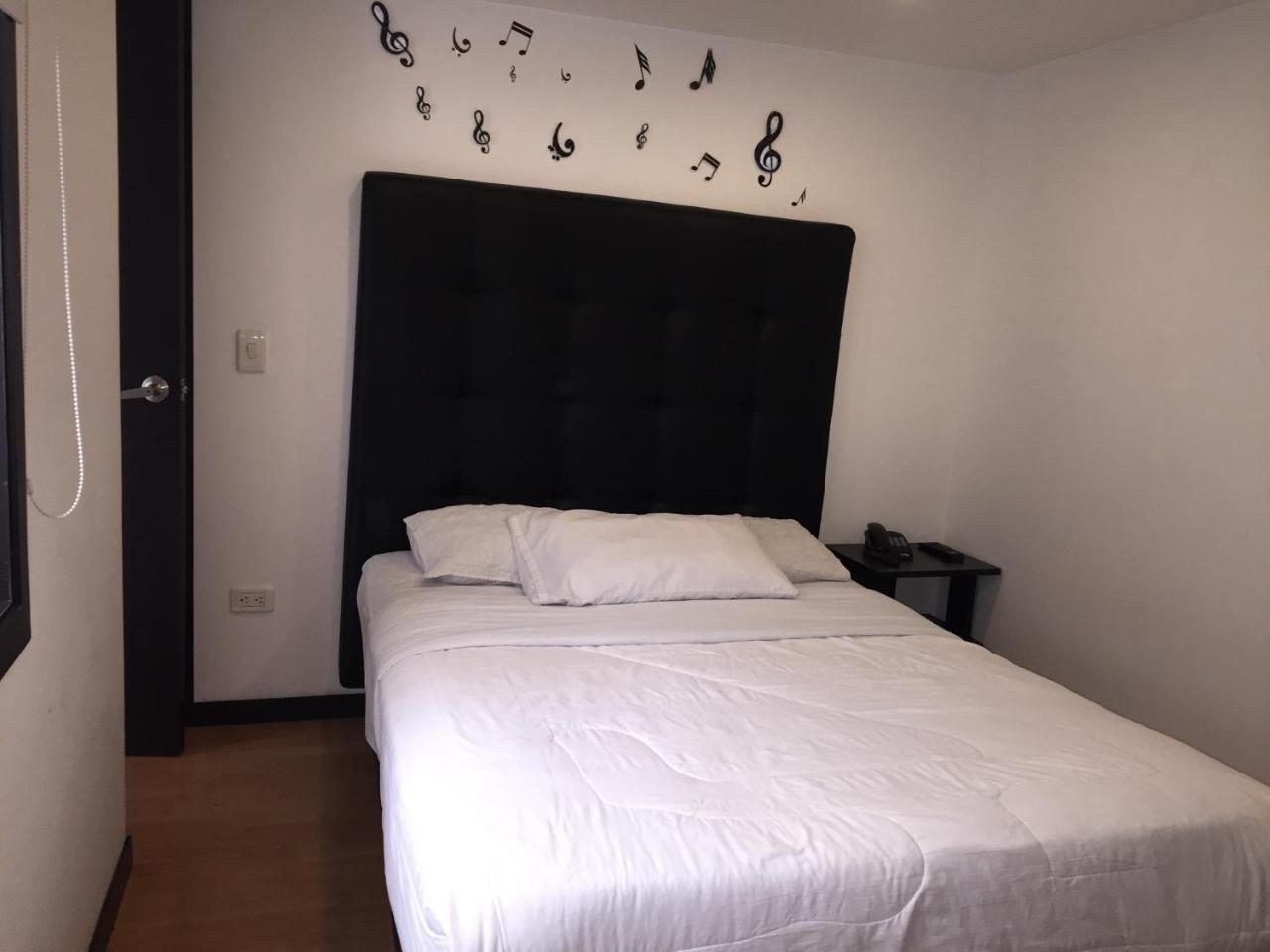 Hotel Montecarlo Boutique Богота Экстерьер фото