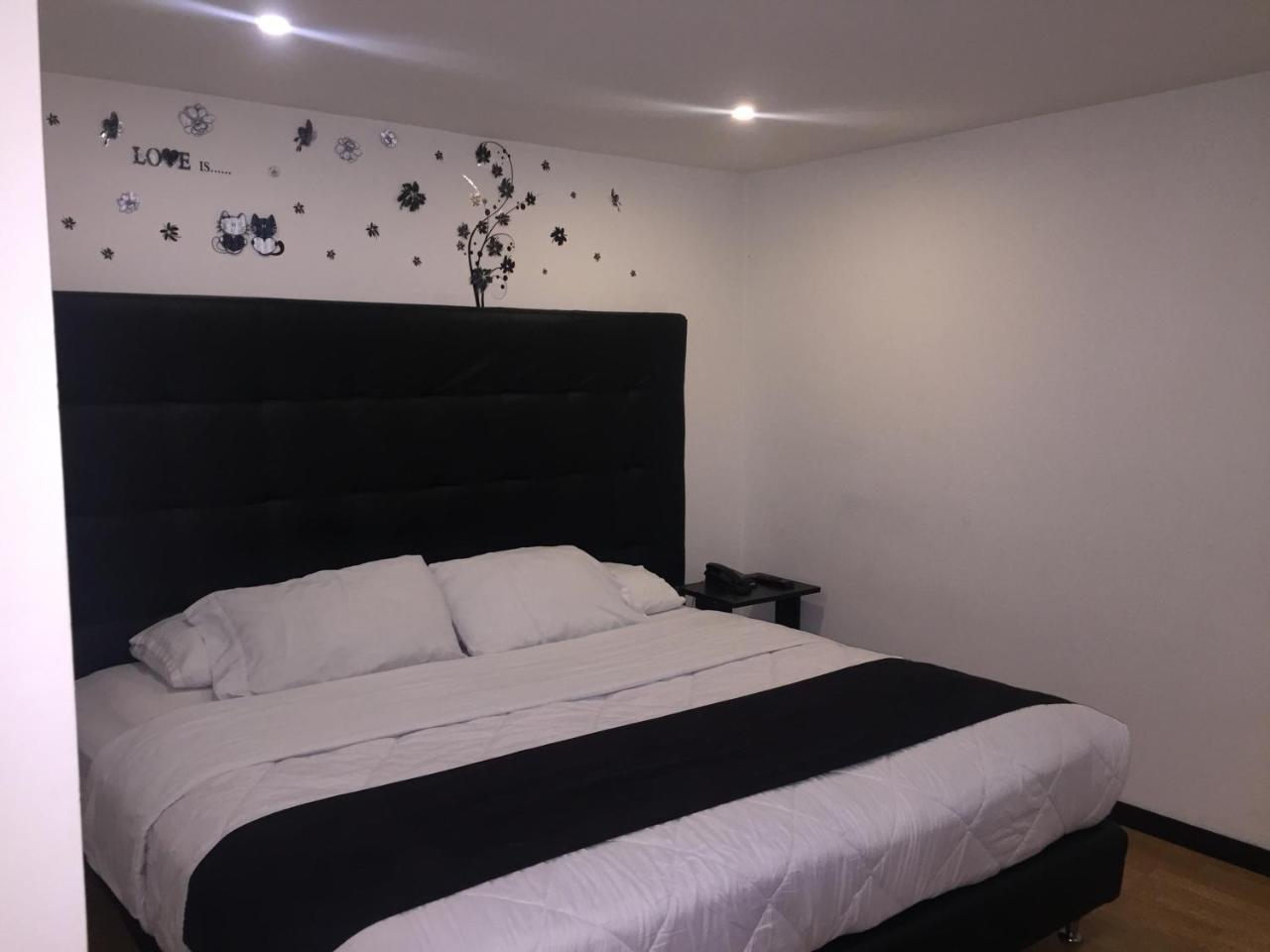 Hotel Montecarlo Boutique Богота Экстерьер фото