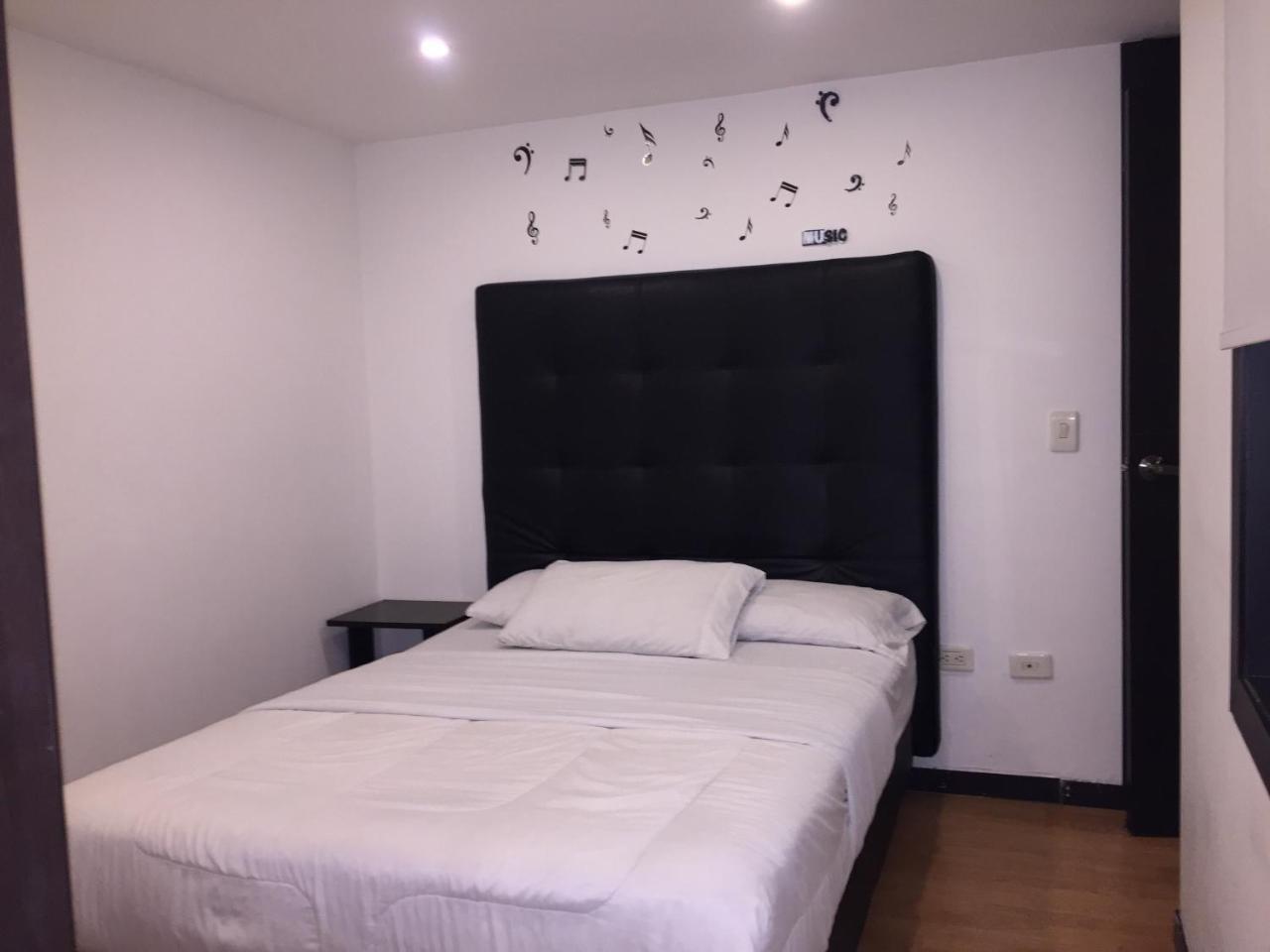 Hotel Montecarlo Boutique Богота Экстерьер фото